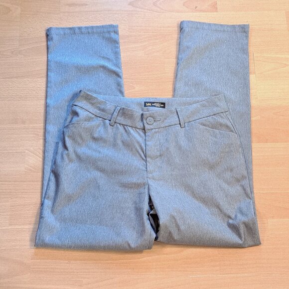 Lee Relaxed Fit Wrinkle Free Straight Leg Trousers - Picture 1 of 4